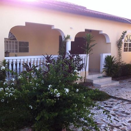Hôtel Dream Nest à Brufut Extérieur photo